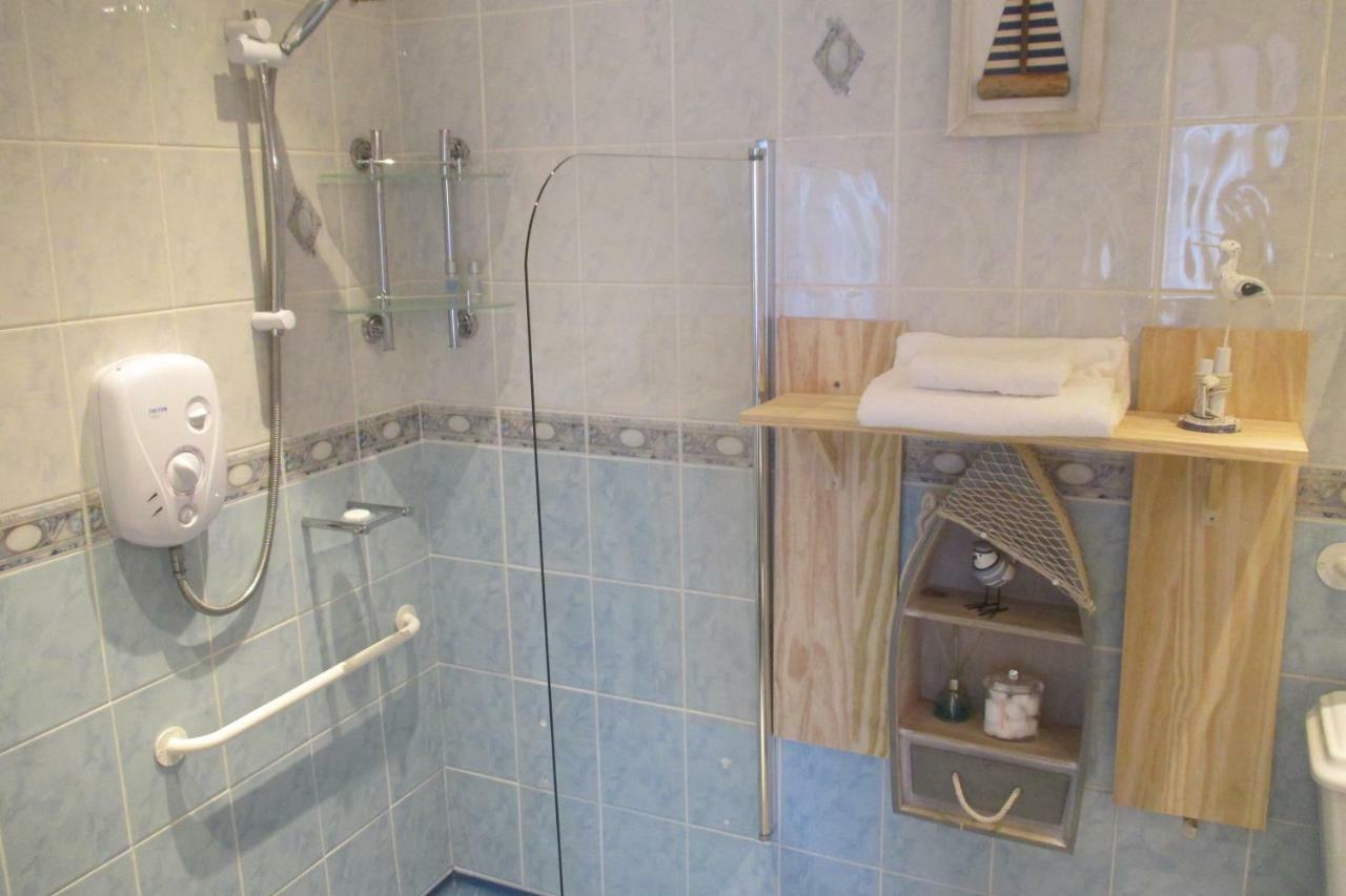 Crown Lodge Торки Экстерьер фото