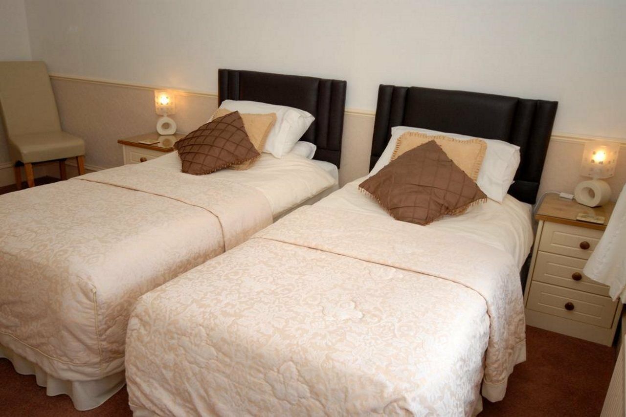 Crown Lodge Торки Экстерьер фото